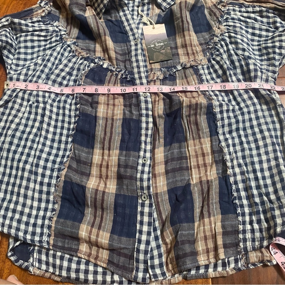NEW In Loom Navy Brown Plaid Gingham Button Up Blouse Size Medium - Picture 6 of 7